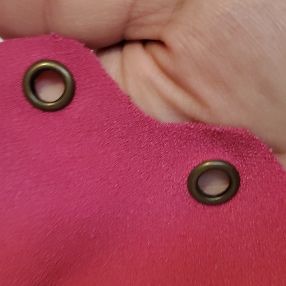 Daisy Fuentes Pink Stretch Top - Picture 9 of 10